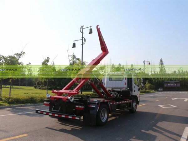 DONGFENG 10T Hook Loader Garbage Truck Side