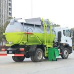 Side Loader Garbage Truck: Automating Recycling Routes? DONGFENG 12CBM Side Loader Garbage Truck Back
