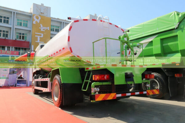DONGFENG M2 10 Ton Water Sprinkler Truck Back