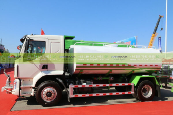 DONGFENG M2 10 Ton Water Sprinkler Truck Container