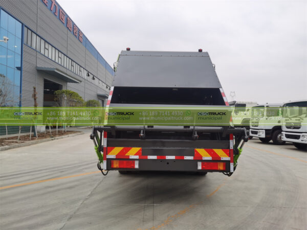 DONGFENG 20CBM Garbage Compactor Truck Back Details