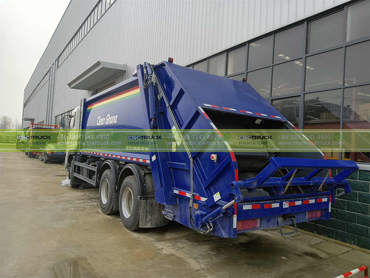 DONGFENG Solid Waste Compactor Truck Back Details DONGFENG Solid Waste Compactor Truck Back Details