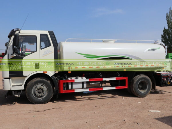 FAW 10 Ton Road Sprinkler Truck Container