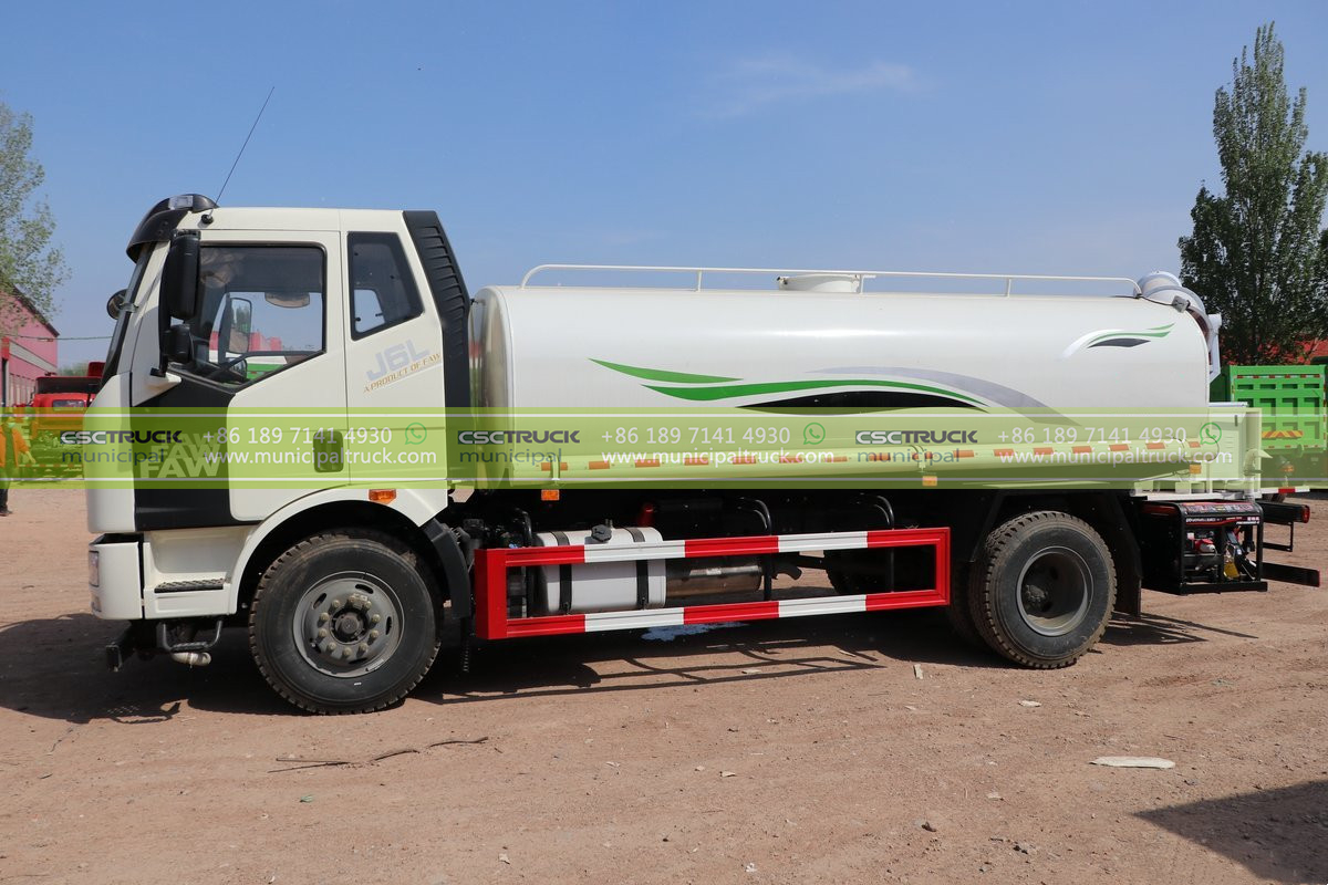 FAW 10 Ton Road Sprinkler Truck Container FAW 10 Ton Road Sprinkler Truck Container