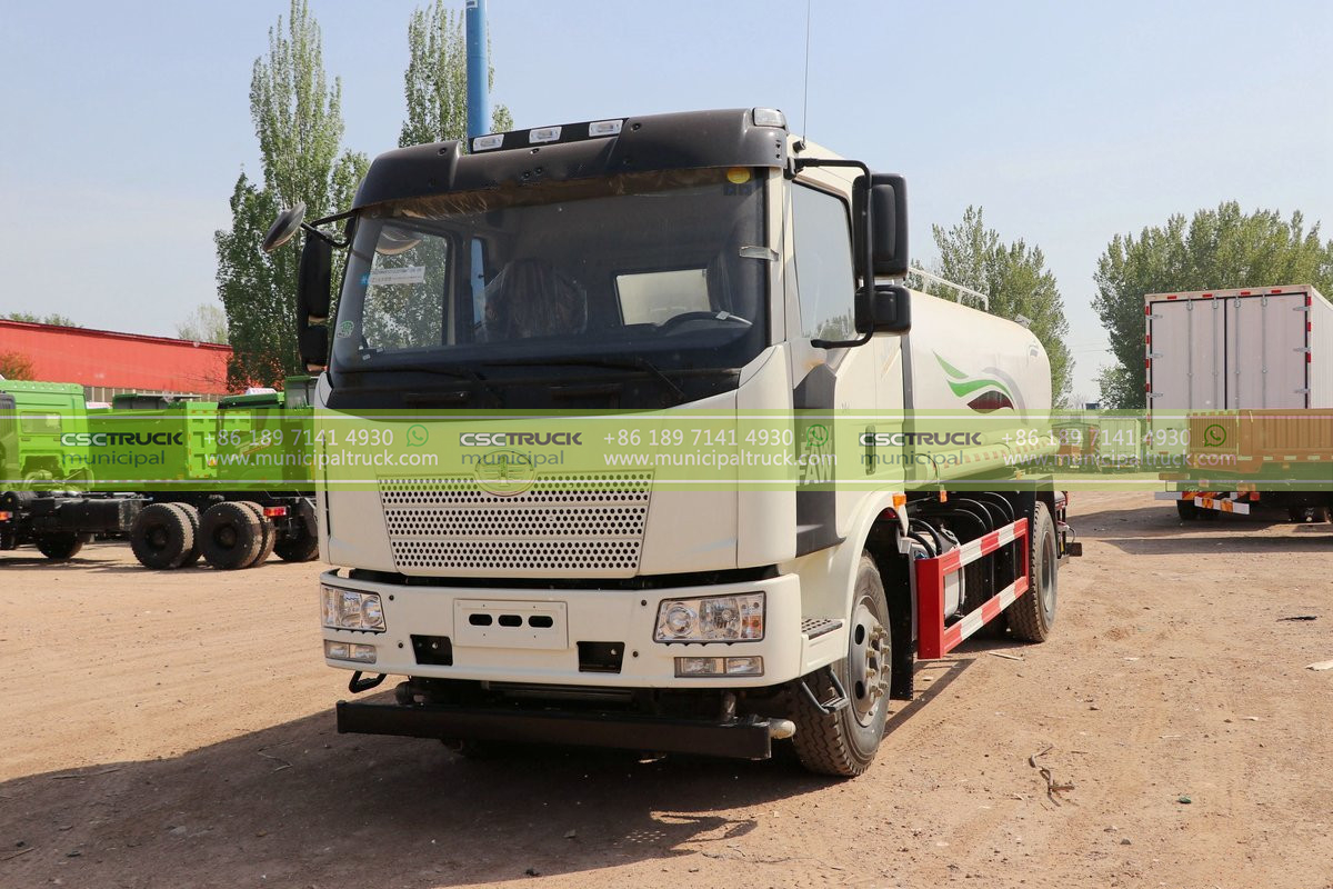 FAW 10 Ton Road Sprinkler Truck Side FAW 10 Ton Road Sprinkler Truck Side