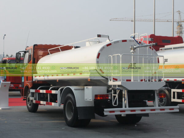FAW 8 Ton Water Sprinkler Truck Back