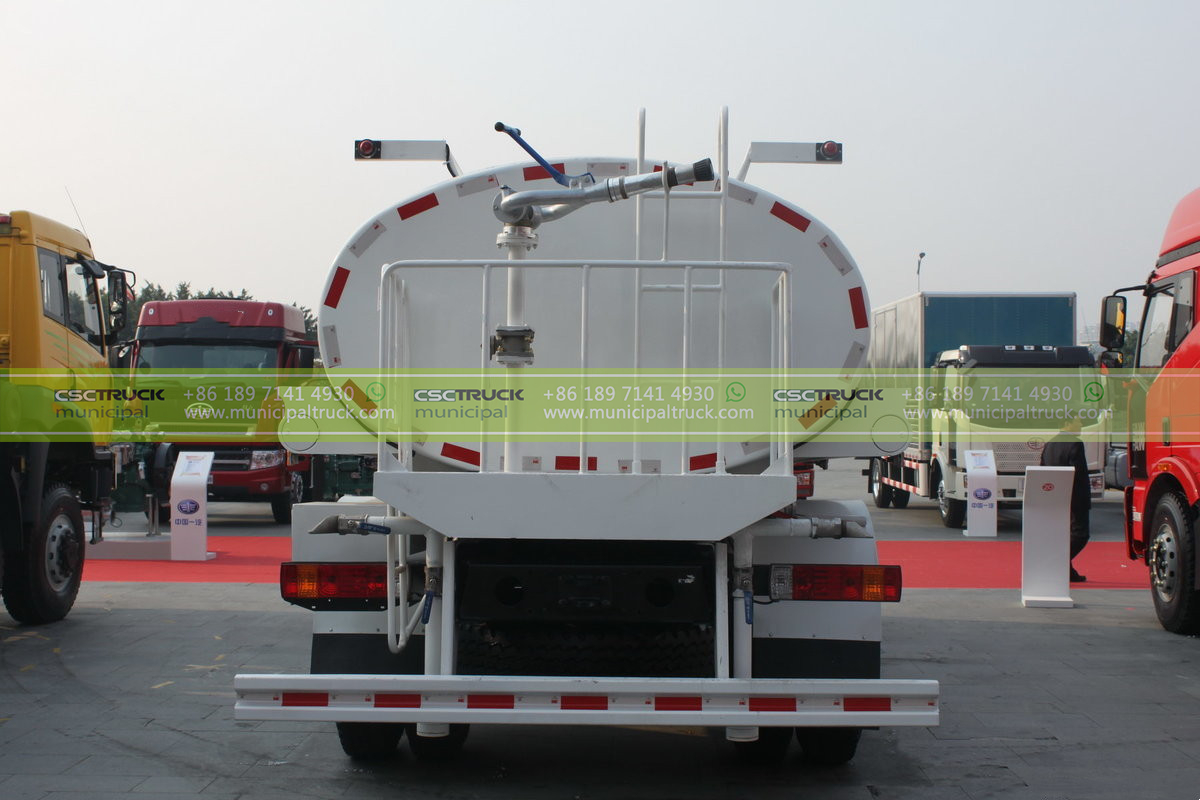 FAW 8 Ton Water Sprinkler Truck Back Details FAW 8 Ton Water Sprinkler Truck Back Details