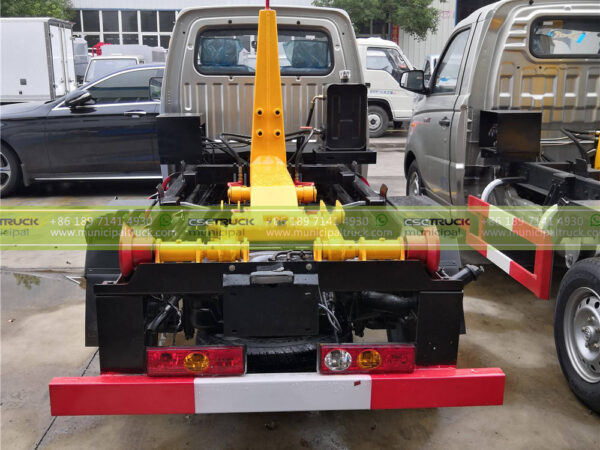 FOTON 3CBM Hook Loader Garbage Truck Back