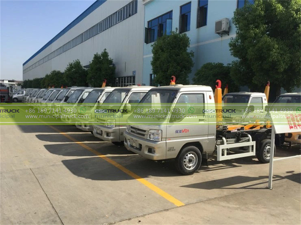 FOTON 3CBM Hook Loader Garbage Truck Team FOTON 3CBM Hook Loader Garbage Truck Team