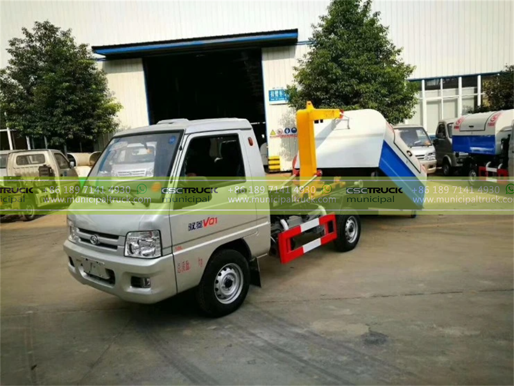 FOTON 3CBM Hook Loader Garbage Truck Working FOTON 3CBM Hook Loader Garbage Truck Working