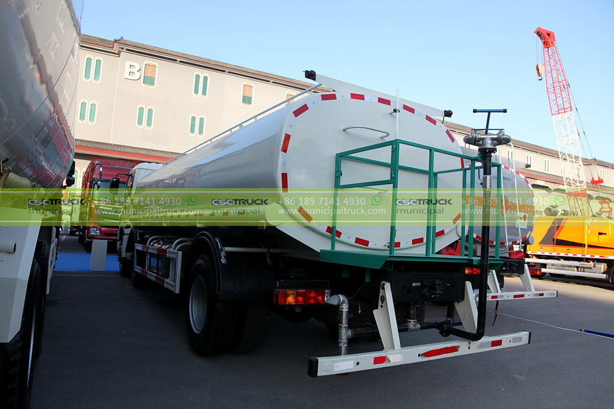 FOTON Auman 16 Ton Road Water Sprinkler Truck Back FOTON Auman 16 Ton Road Water Sprinkler Truck Back