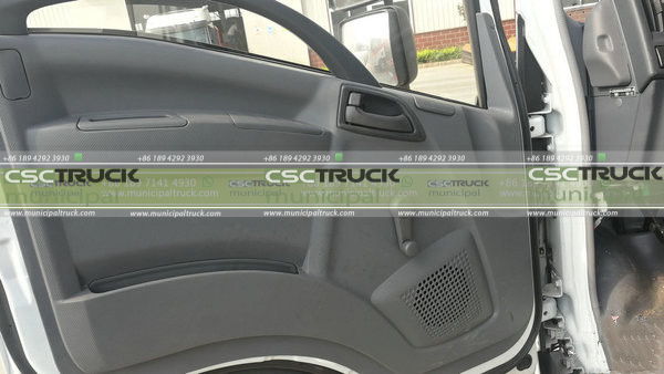 ISUZU Garbage Truck Chassis Appearance