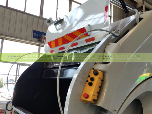 SHACMAN 12CBM Rear Loader Garbage Truck Loader Details