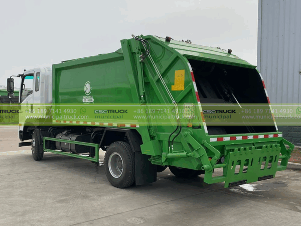 SINOTRUK 10CBM Rear Loader Waste Truck Green Loader