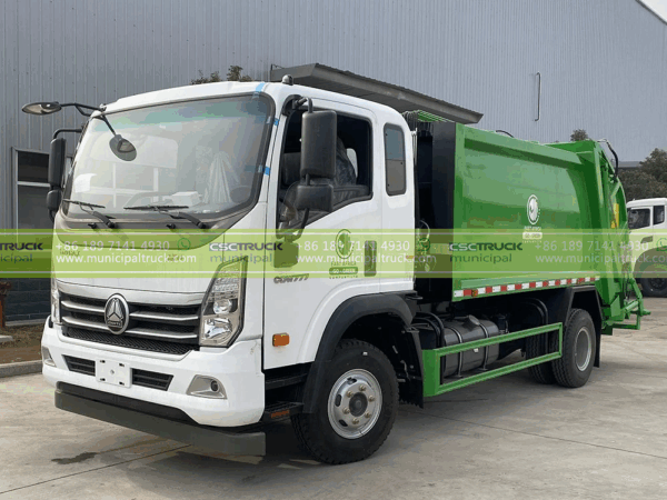 SINOTRUK 10CBM Rear Loader Waste Truck Head