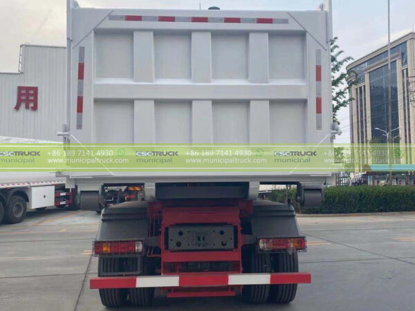 SINOTRUK 16T Hook Loader Garbage Truck Back