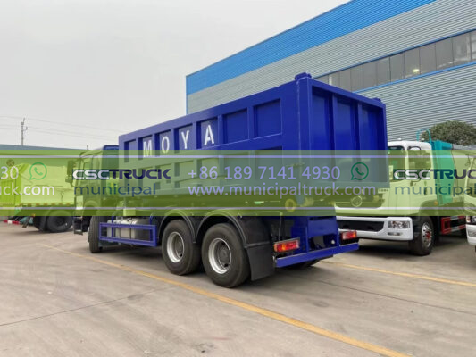 SINOTRUK 18T Hook Lift Garbage Truck Back