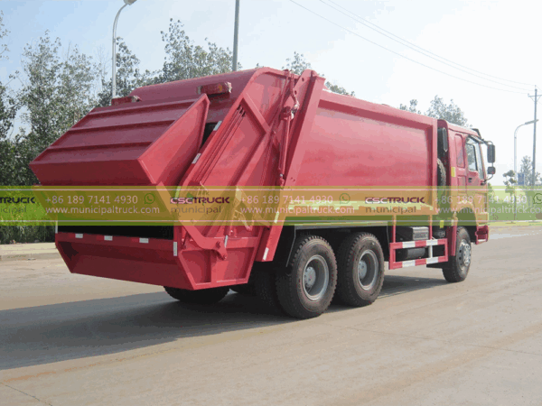 SINOTRUK 20CBM Rear Loader Refuse Truck Back