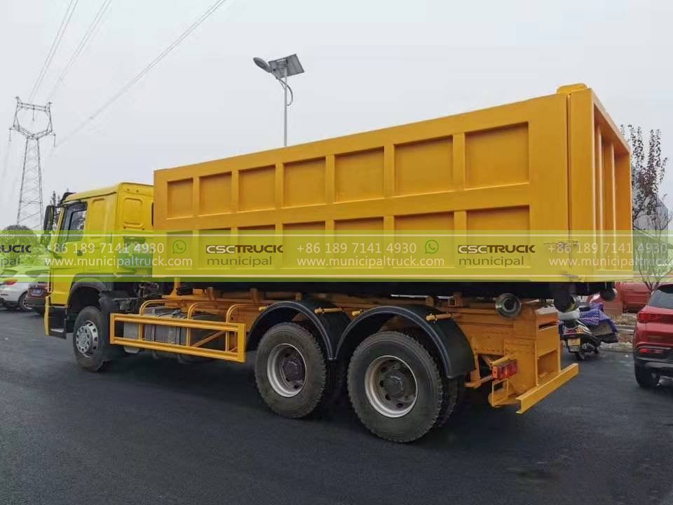 SINOTRUK 20T Hook Loader Garbage Truck Container SINOTRUK 20T Hook Loader Garbage Truck Container
