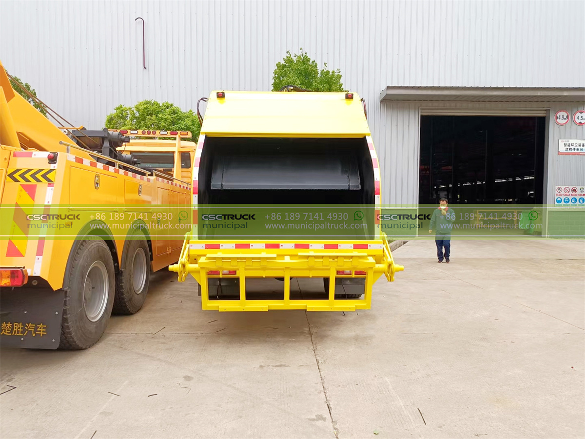 SINOTRUK 12CBM Garbage Compactor Lorry Back SINOTRUK 12CBM Garbage Compactor Lorry Back