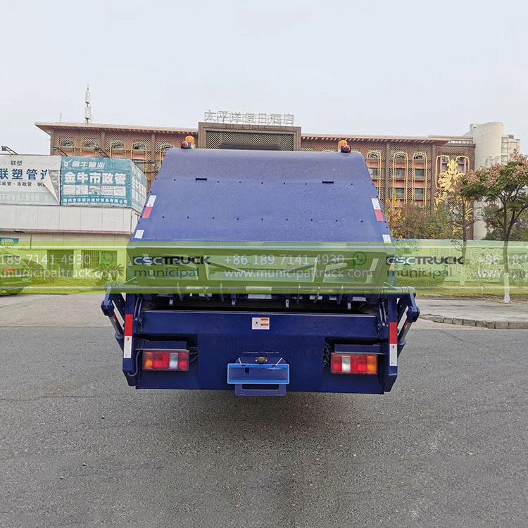 SINOTRUK Rear Loader Container Garbage Truck Loader (2) SINOTRUK Rear Loader Container Garbage Truck Loader (2)