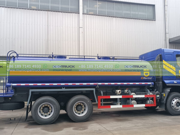 DONGFENG 18CBM Water Sprinkler Truck Side