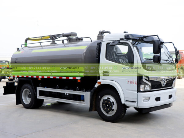 DONGFENG 8CBM Septic Tank Truck Right View