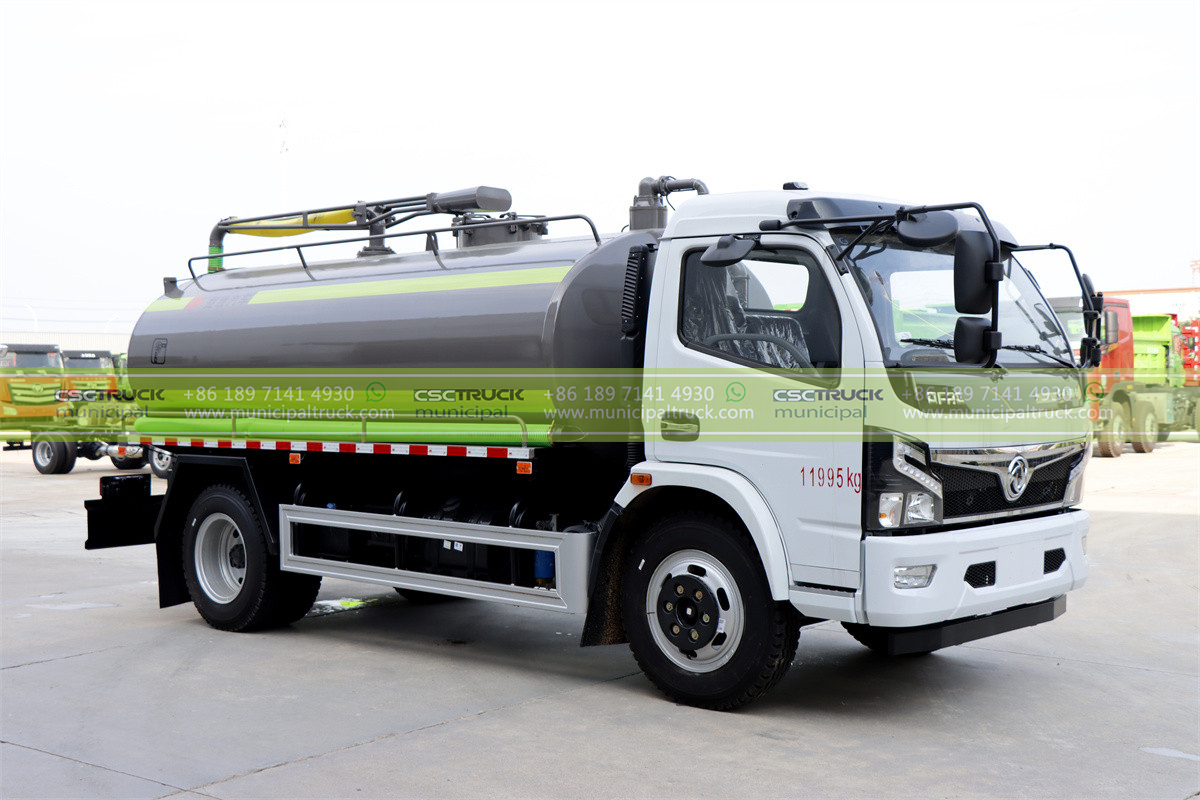 DONGFENG 8CBM Septic Tank Truck Right View DONGFENG 8CBM Septic Tank Truck Right View