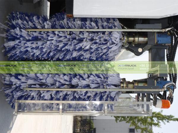 DONGFENG Road Fence Cleaner Truck Accesories