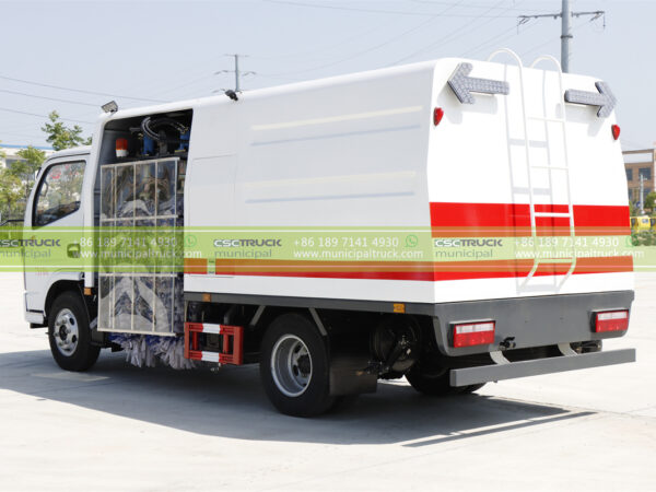 DONGFENG Road Fence Cleaner Truck Back