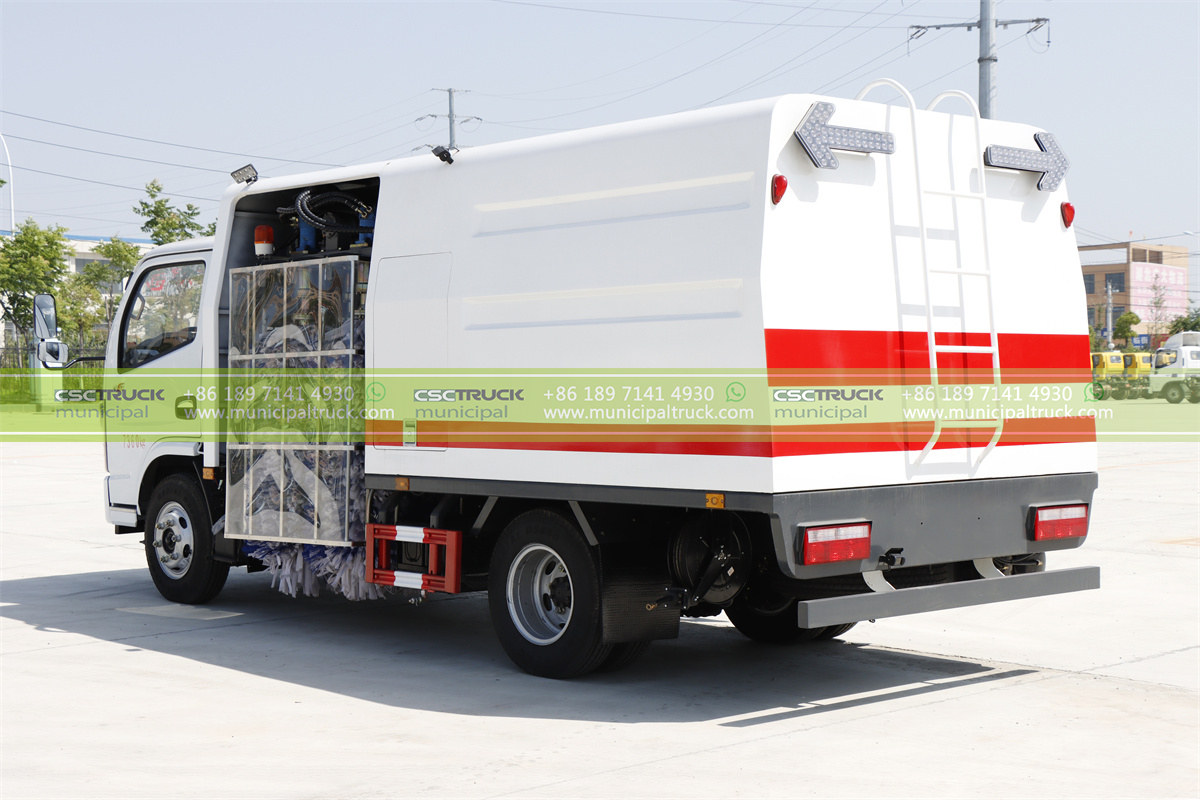 DONGFENG Road Fence Cleaner Truck Back DONGFENG Road Fence Cleaner Truck Back
