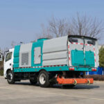 DONGFENG Vacuum Clean Sweeper Truck Left
