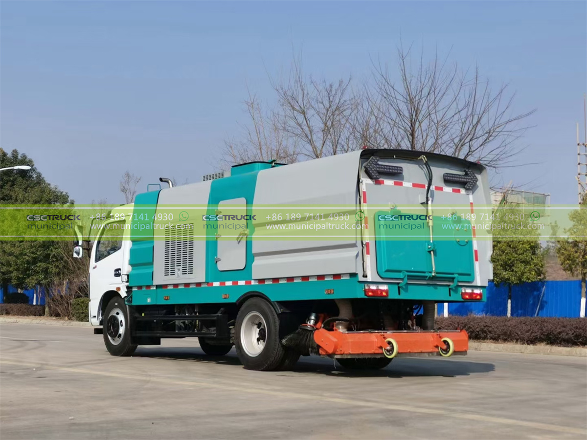 DONGFENG Vacuum Clean Sweeper Truck Left DONGFENG Vacuum Clean Sweeper Truck Left