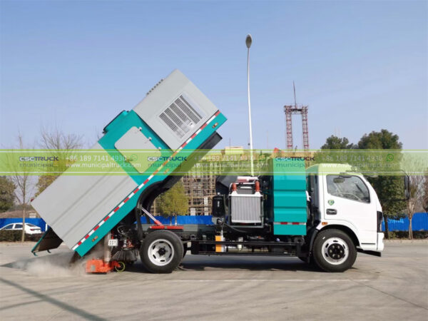 DONGFENG Vacuum Clean Sweeper Truck Working