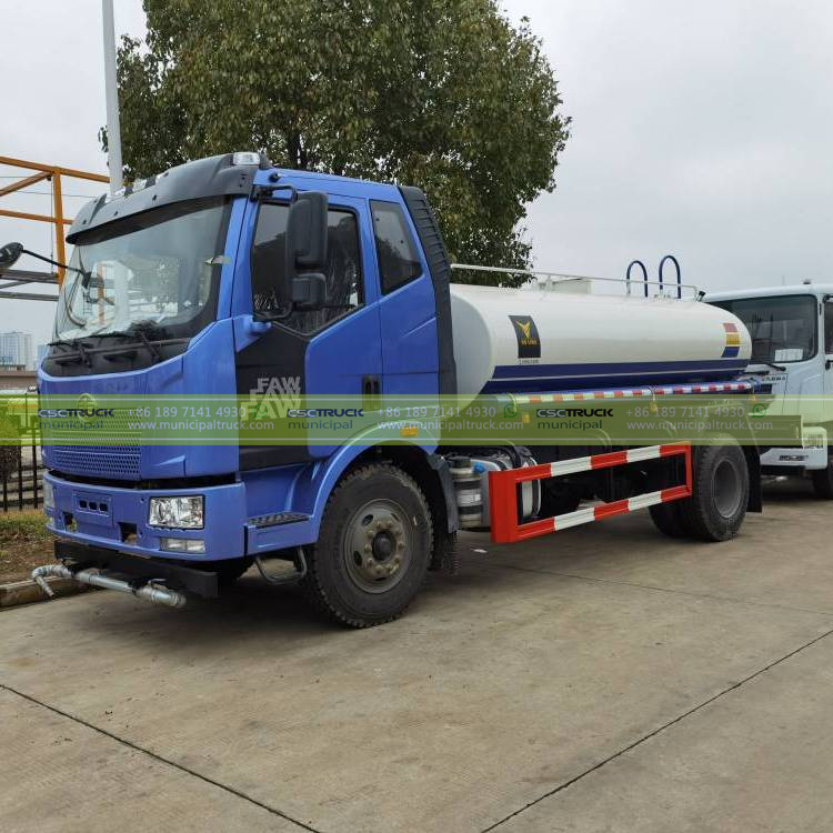 FAW 10,000L Water Tank Sprayer Side