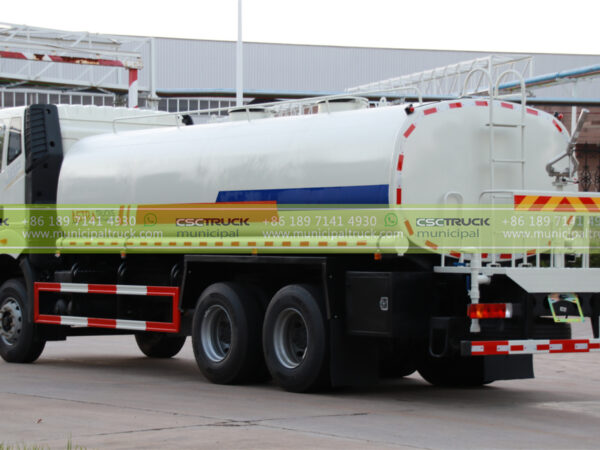 FAW 18,000L Water Bowser Truck Back View