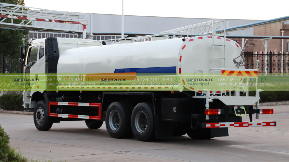 FAW 18,000L Water Bowser Truck Back View FAW 18,000L Water Bowser Truck Back View
