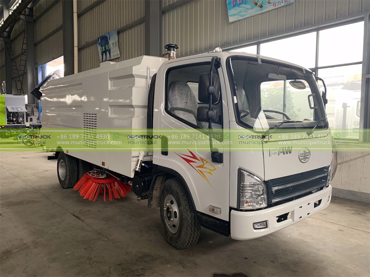 FAW 5CBM Street Sweeper Truck Right FAW 5CBM Street Sweeper Truck Right