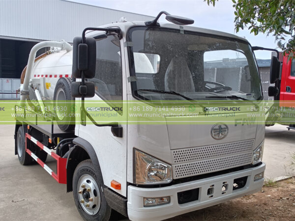FAW 8 Ton Exhauster Sewage Suction Truck