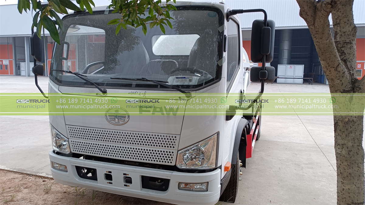 FAW 8 Ton Exhauster Sewage Suction Truck Head FAW 8 Ton Exhauster Sewage Suction Truck Head