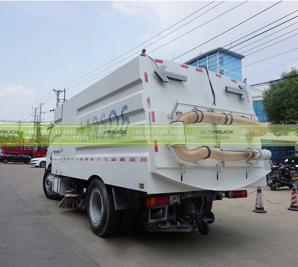 FAW Multifunctional Street Sweeper Truck Back FAW Multifunctional Street Sweeper Truck Back