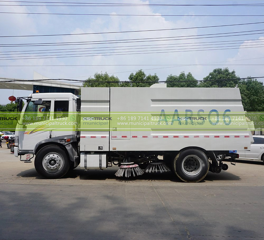 FAW Multifunctional Street Sweeper Truck Tank FAW Multifunctional Street Sweeper Truck Tank