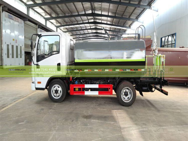 FAW Small Water Spray Lorry Tank