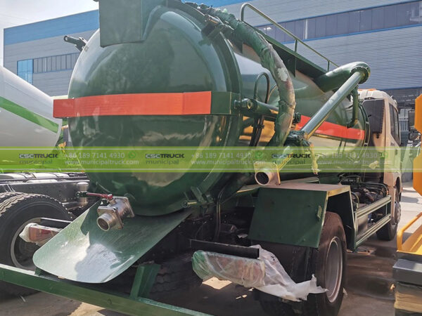 FOTON 16 Ton Sludge Vacuum Suction Truck Back View