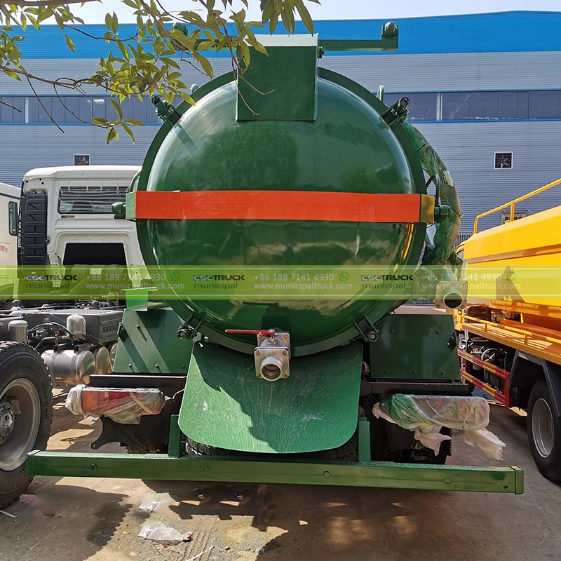 FOTON 16 Ton Sludge Vacuum Suction Truck Back FOTON 16 Ton Sludge Vacuum Suction Truck Back