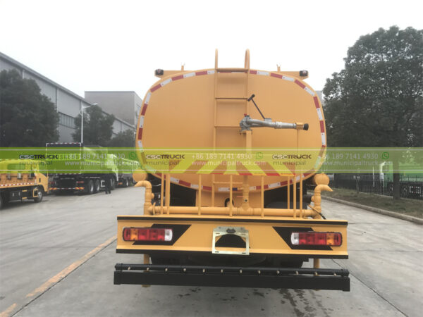 FOTON 16,000L Rear Sprinkler Truck Back Details
