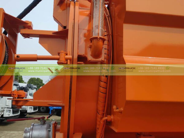 FOTON 8CBM Sewer Jetter Suction Truck Details