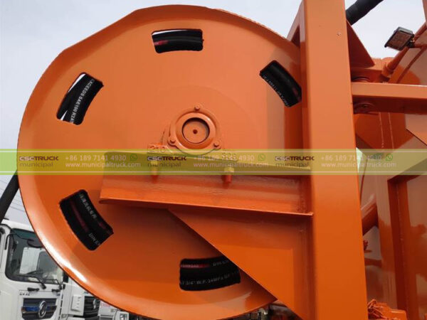 FOTON 8CBM Sewer Jetter Suction Truck Tank Detail