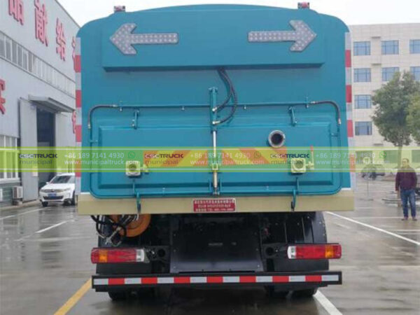 FOTON Vacuum Cleaner Sweeper Truck Back