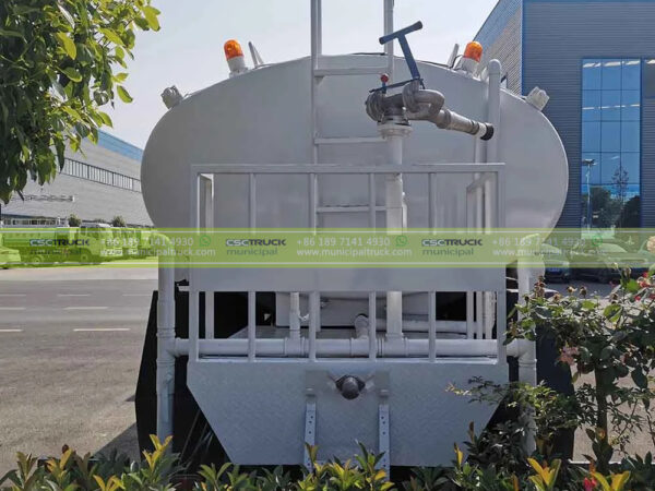 ISUZU 16CBM Water Tank Sprayer Back